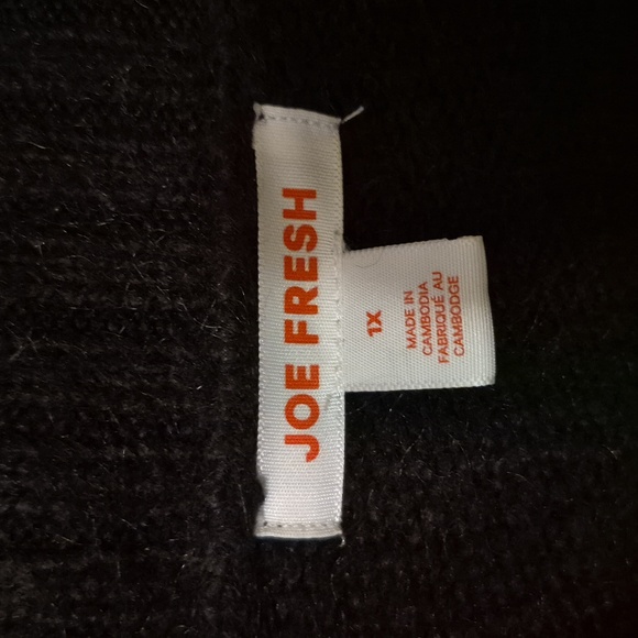 Black Half-Zip Sweater - Picture 3 of 4